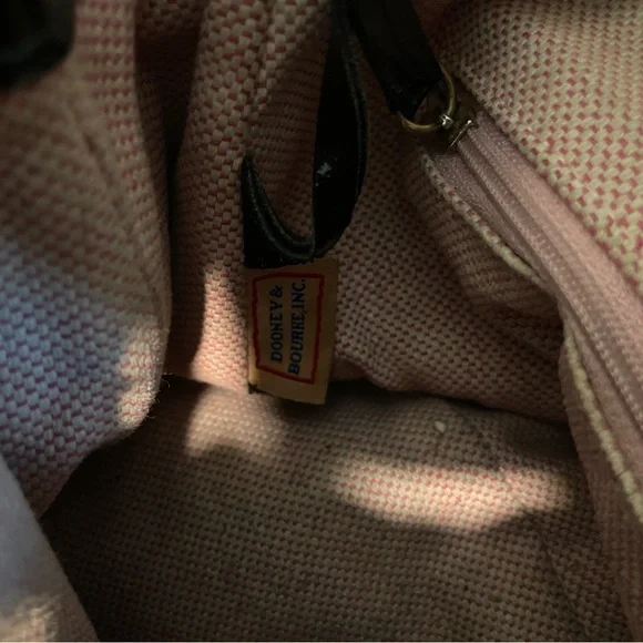 Black Patten Leather Dooney and Burke handbag - Picture 4 of 6